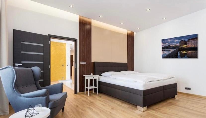 Luxury Apartment On Wenceslas Square Praga Exterior foto